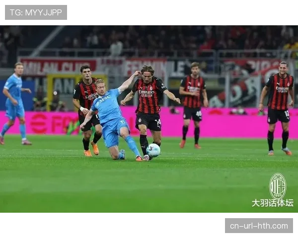 终场哨响，老将布斯克茨与莫德里奇交换球衣并肩离场